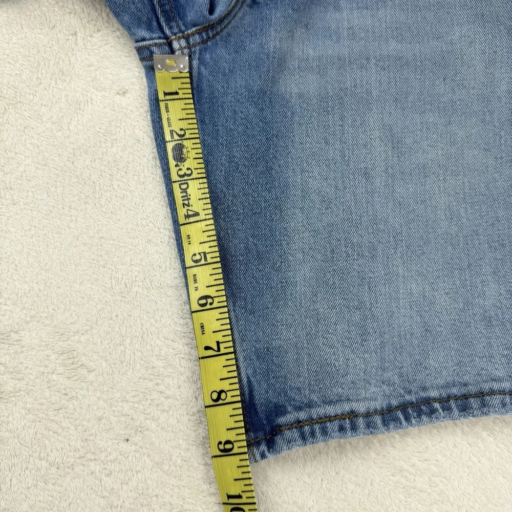 Levi Strauss Signature Medium Wash Denim Jean Shorts Size‎ 32